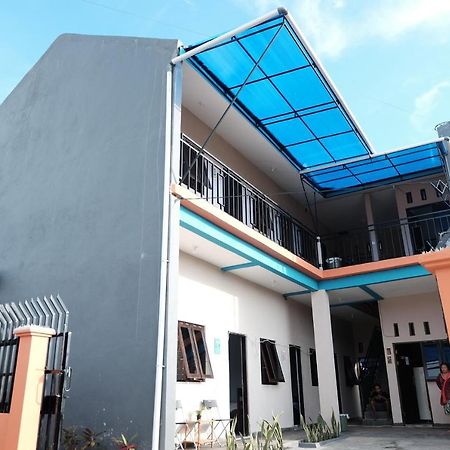 Rumah Marianne Sorong Exteriör bild